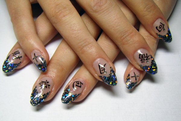 Оригинальные рисунки на нарощенные ногти