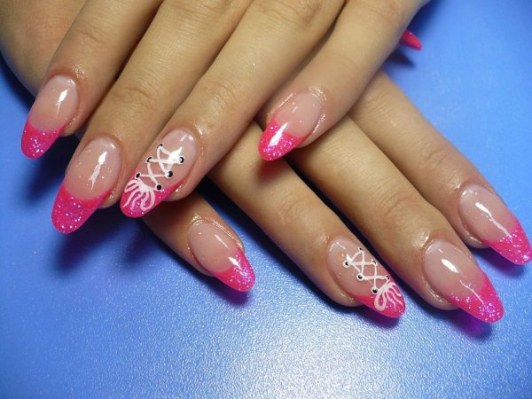 Наращивание ногтей