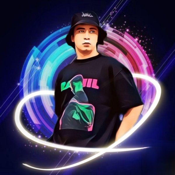 Музыкант Рамиль Алимов