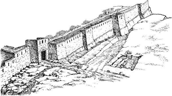 Древняя городская стена