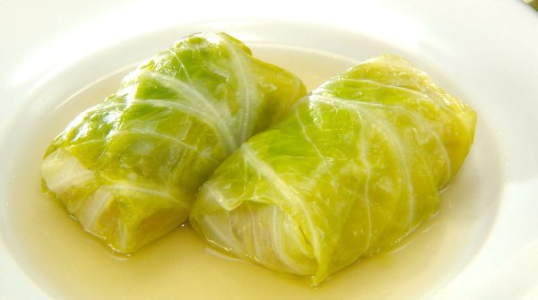 Голубцы на тарелке