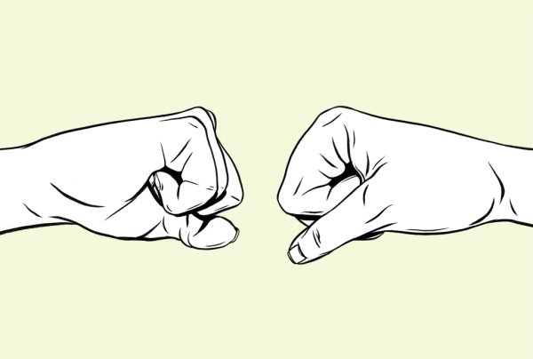 Кулак референс спереди