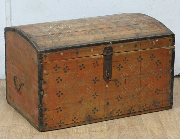 Старый сундук