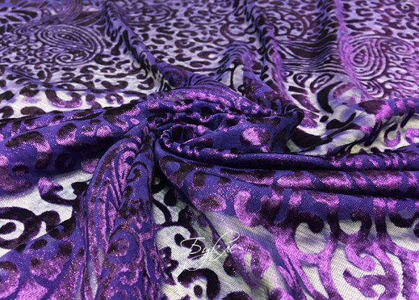 Бархатная ткань с узором