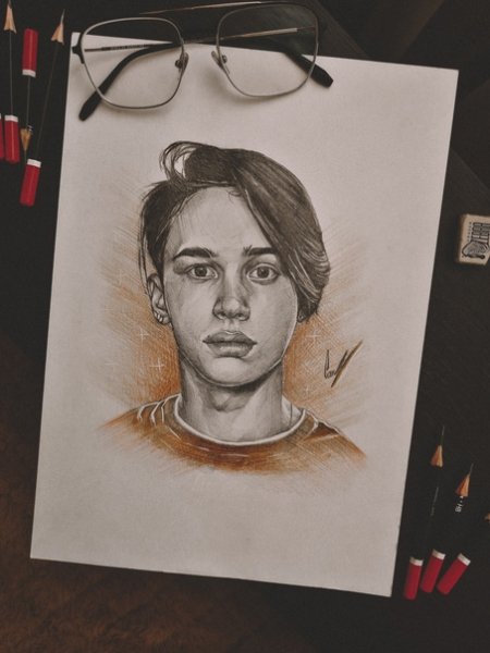 Портрет Дани Милохина