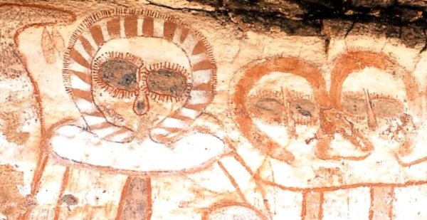 Древние пришельцы петроглифы