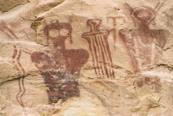 Древние пришельцы петроглифы