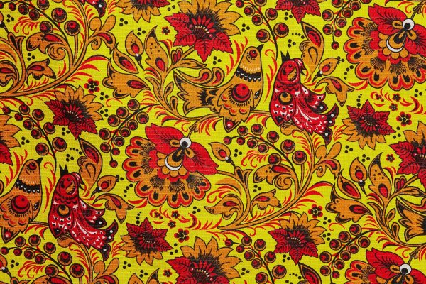 Элементы хохломской росписи на посуде