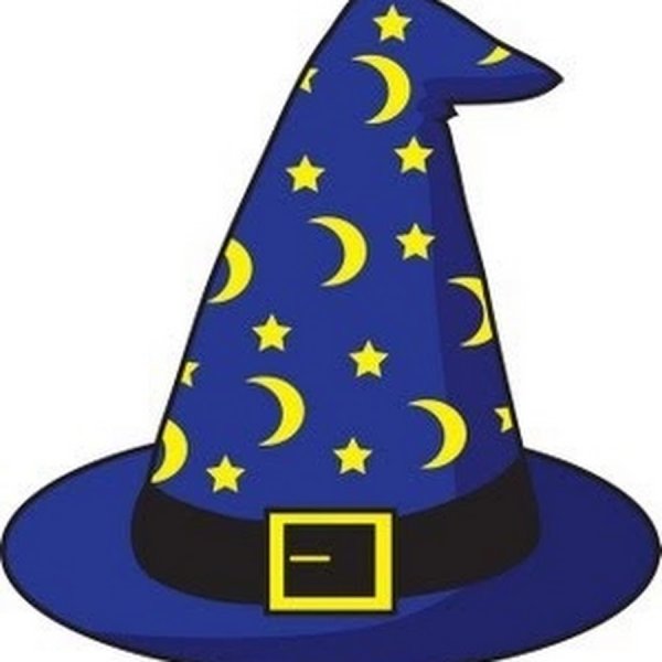 Ребенок в шляпе волшебника