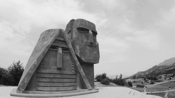 Татик и папик в Карабахе