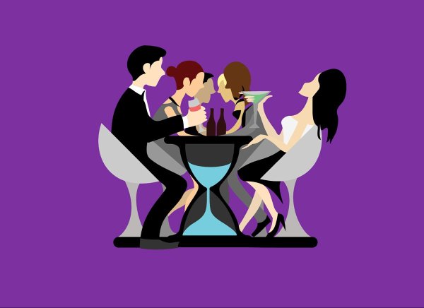 Силуэты за столом