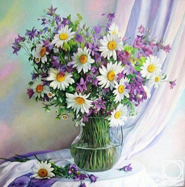 Полевые цветы в вазе