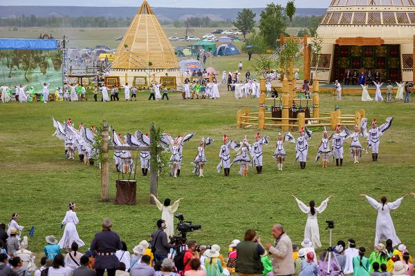 Национальный праздник Ысыах в Якутии