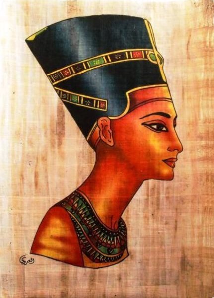 Нефертити и Клеопатра