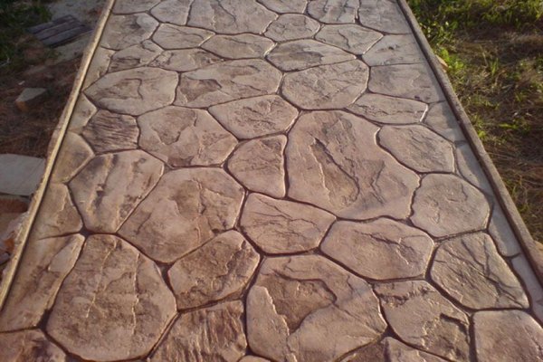 Декоративный бетон для дорожек