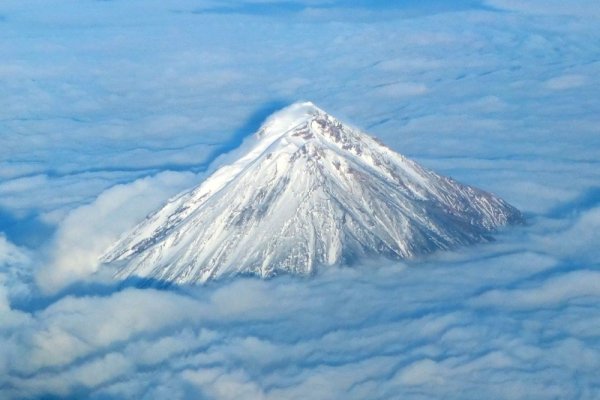 Вулкан Ключевская сопка раскраска