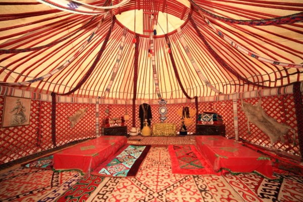 Этнографический музей - юрта «Мурагер».