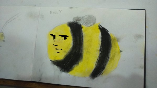 Пчела цветными карандашами