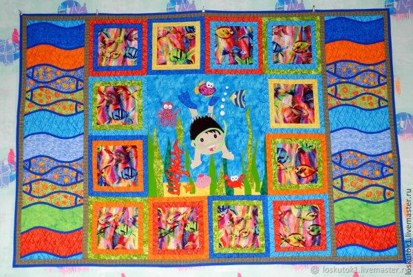 Лоскутное одеяло с аппликацией