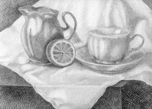 Натюрморт с чайником и фруктами карандашом