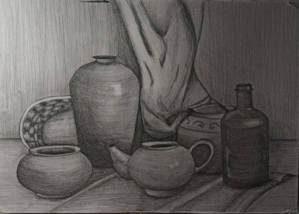 Графический натюрморт карандашом