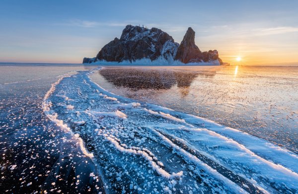 Иркутск на Байкал голубой лед