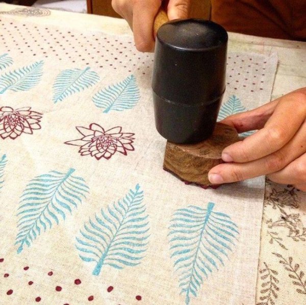 Набойка на ткани