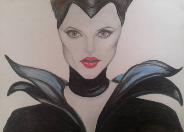 Малефисента портрет