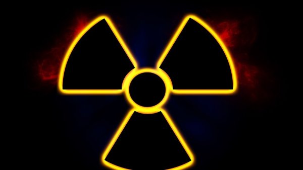 Знак радиационной опасности сталкер