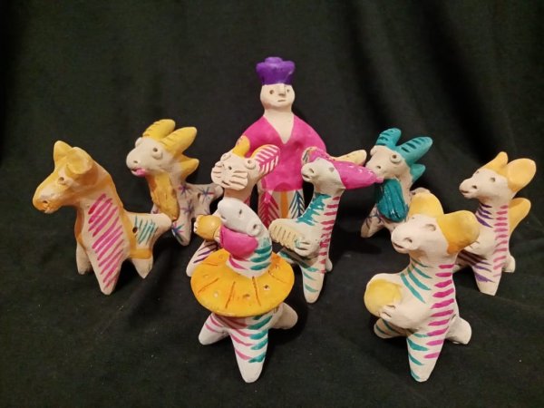 Кожлянская глиняная игрушка Курский Соловей