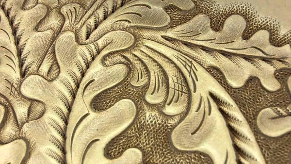 Лист с тиснением