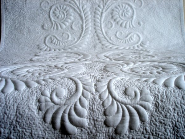 Машинная стежка трапунто