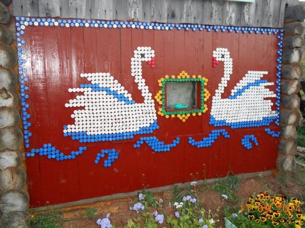 Поделки из пластмассовых крышек