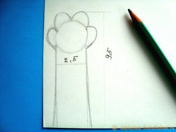 Закладка в виде лапки