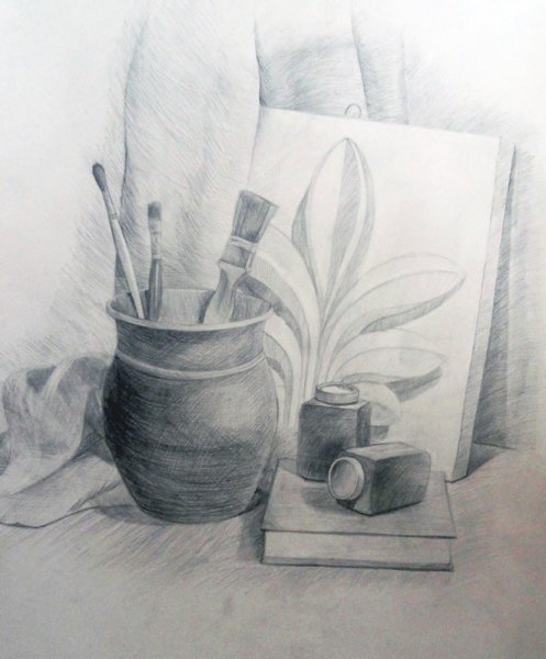 Натюрморт с гипсовым орнаментом