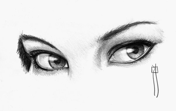 Женские глаза карандашом