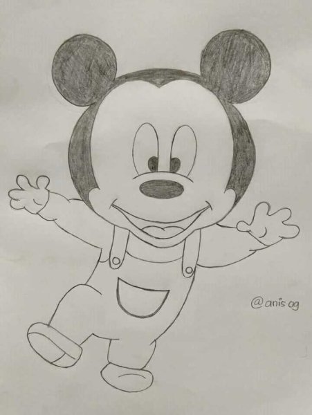 Рисунок Мики Мауса карандашом