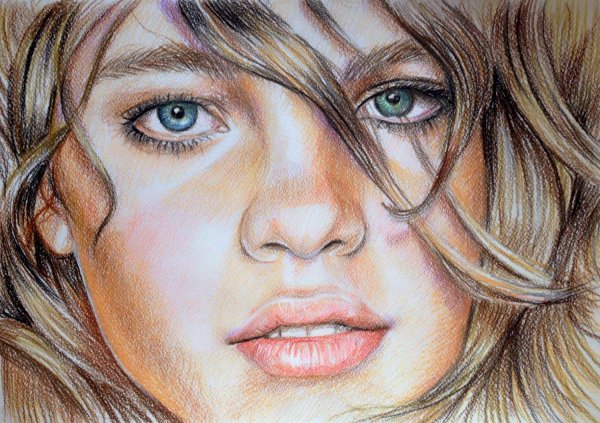 Портрет цветными карандашами