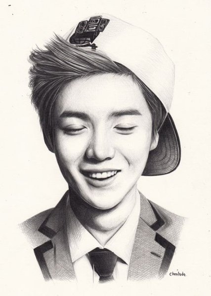 Хуан Цзытао карандашом