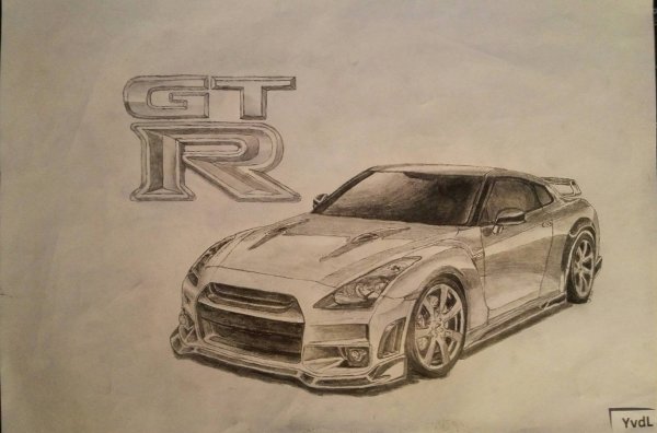 Nissan GTR 35 карандаш