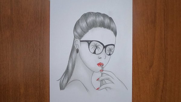 Фото девушки в очках карандашом