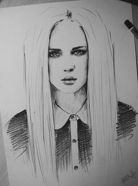 Рисунки девушекарандашом
