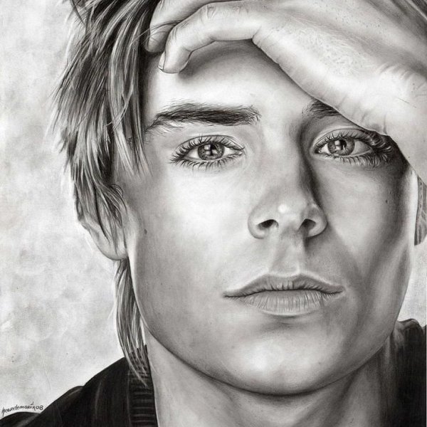 Зак Эфрон портрет