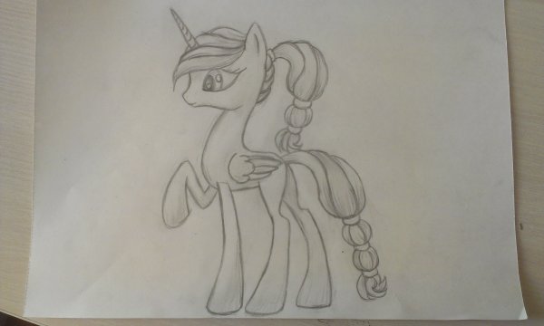 Рисование пони карандашом