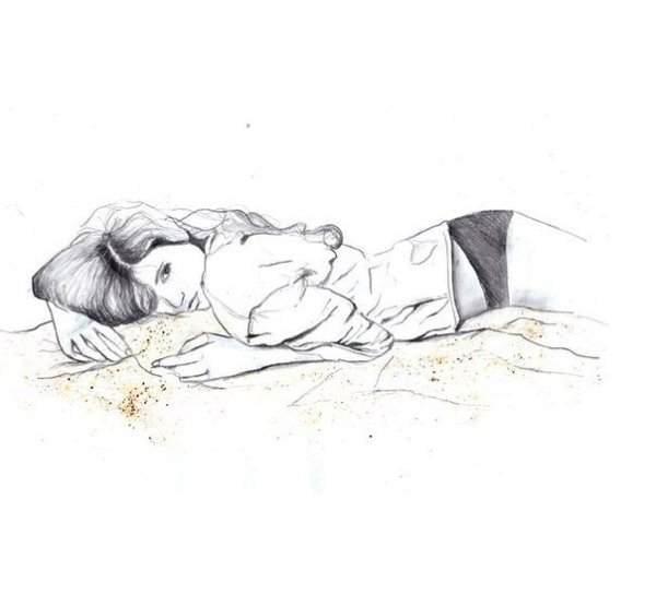 Девушка спит