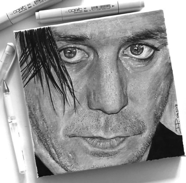 Портрет Тилля Линдеманна