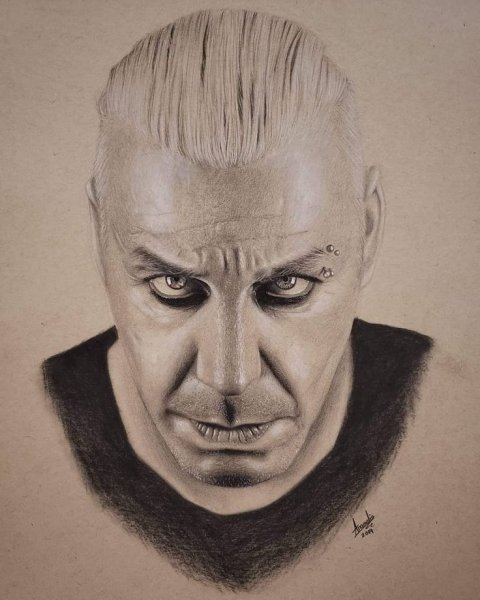 Rammstein Тилль портрет