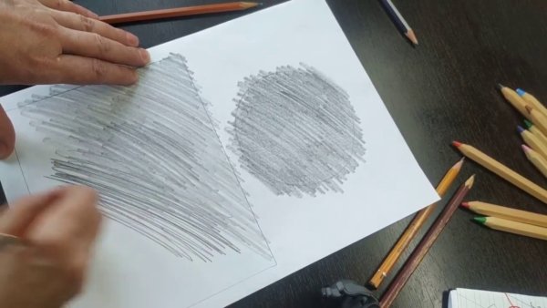 Рисование ластиком ромашки