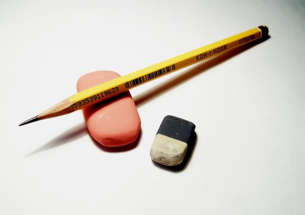 Ластик карандаш