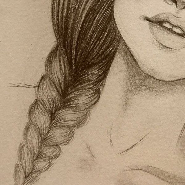 Девушка с косичками карандашом